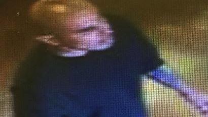 Tucson police searching for gunman in carjacking of mother and daughter